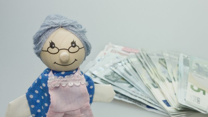 【60代女性一人暮らし】2022年家計簿公開一年間続けてきた結果!